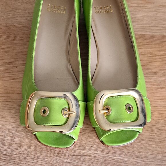 Stuart Weitzman Lime Green Patent Leather Peep Toe Flats 6.5 Gold Buckle Spain - Picture 7 of 12